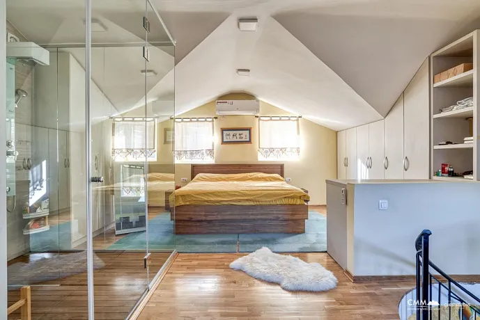 Wunderschöne Steinvilla in Prčanj mit Panoramablick auf die Bucht